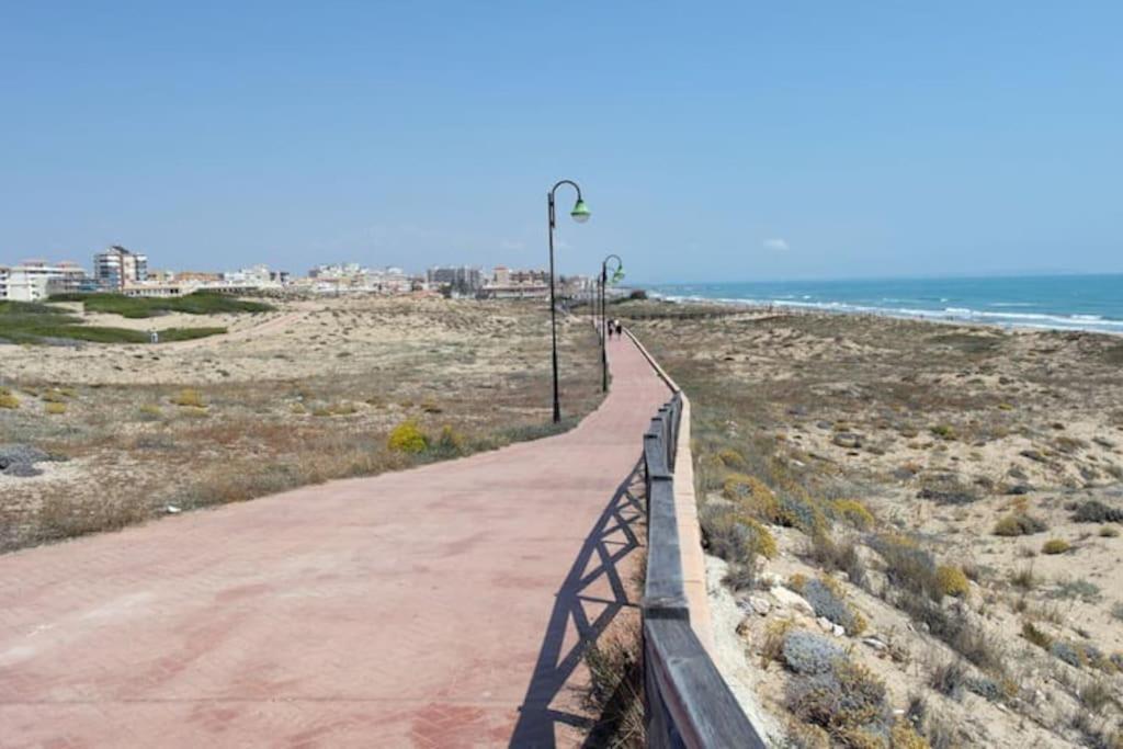 Villa Magerit, Entire Home 5 Minutes Easy Walk To Sandy Beach La Mata (Torrevieja) Exterior foto
